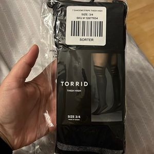 2 for $20 NWT Torrid thigh high T shadow striped stocking size 3-4xL
